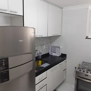 Apartamento Com Estacionamento, Telas Nas Varandas, Arraial do Cabo